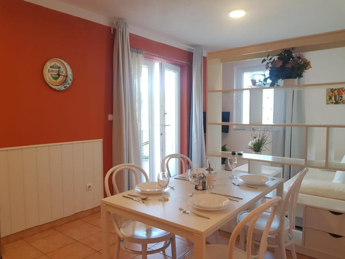 Apartments With A Parking Space Banjol, Rab - 5071 Exterior foto
